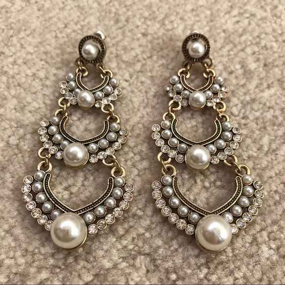 Goldtone Pearls & Rhinestones Cocktail Earrings - Picture 1 of 3
